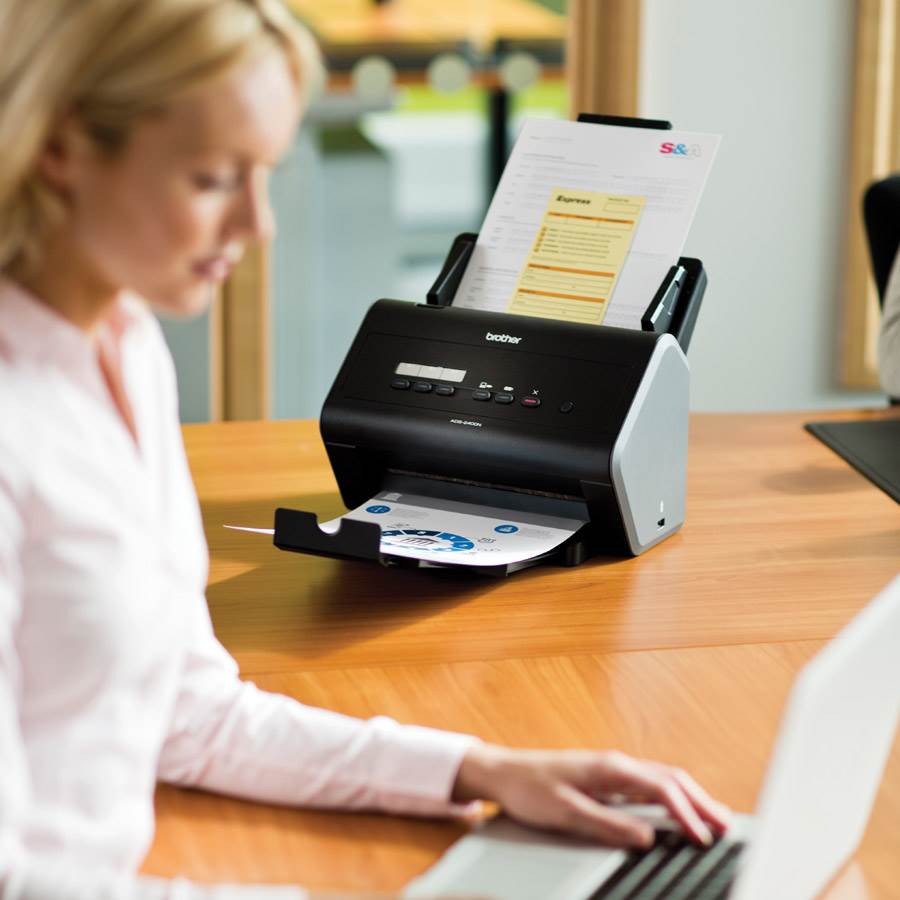 Brother ADS2400 Scanner de Bureau Fiable et Abordable